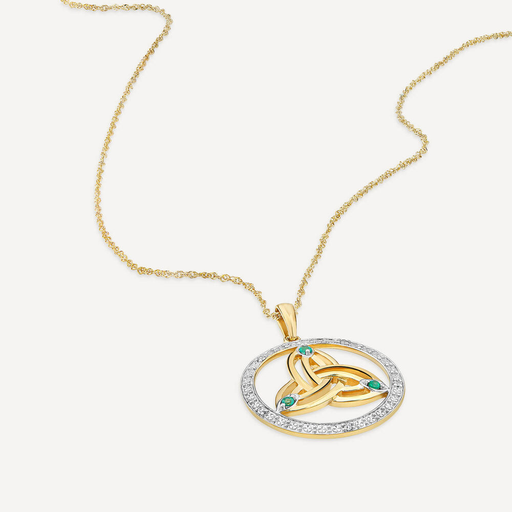 14ct Yellow Gold Diamond & Emerald Trinity Knot Round Pendant image number 3