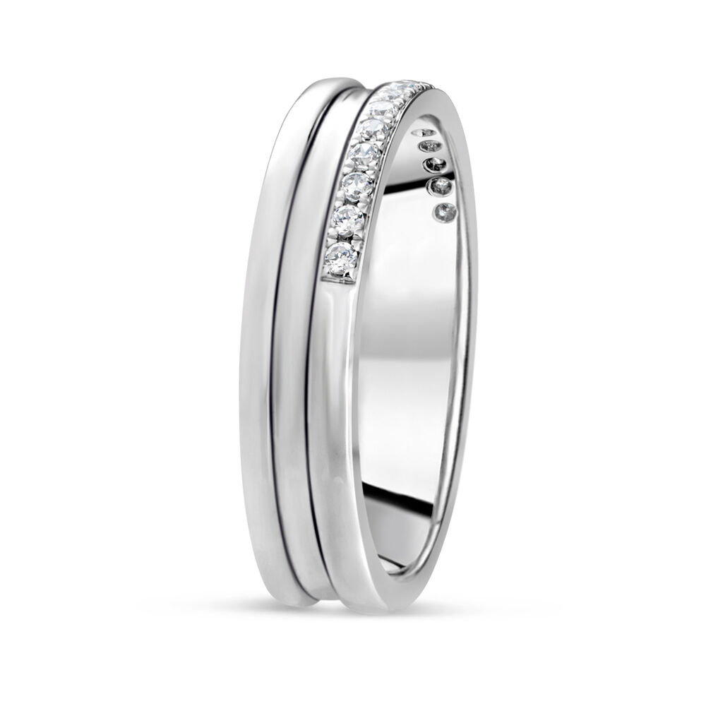 18ct White Gold Polished Line .14 Carat Diamond Edge Wedding Band image number 6