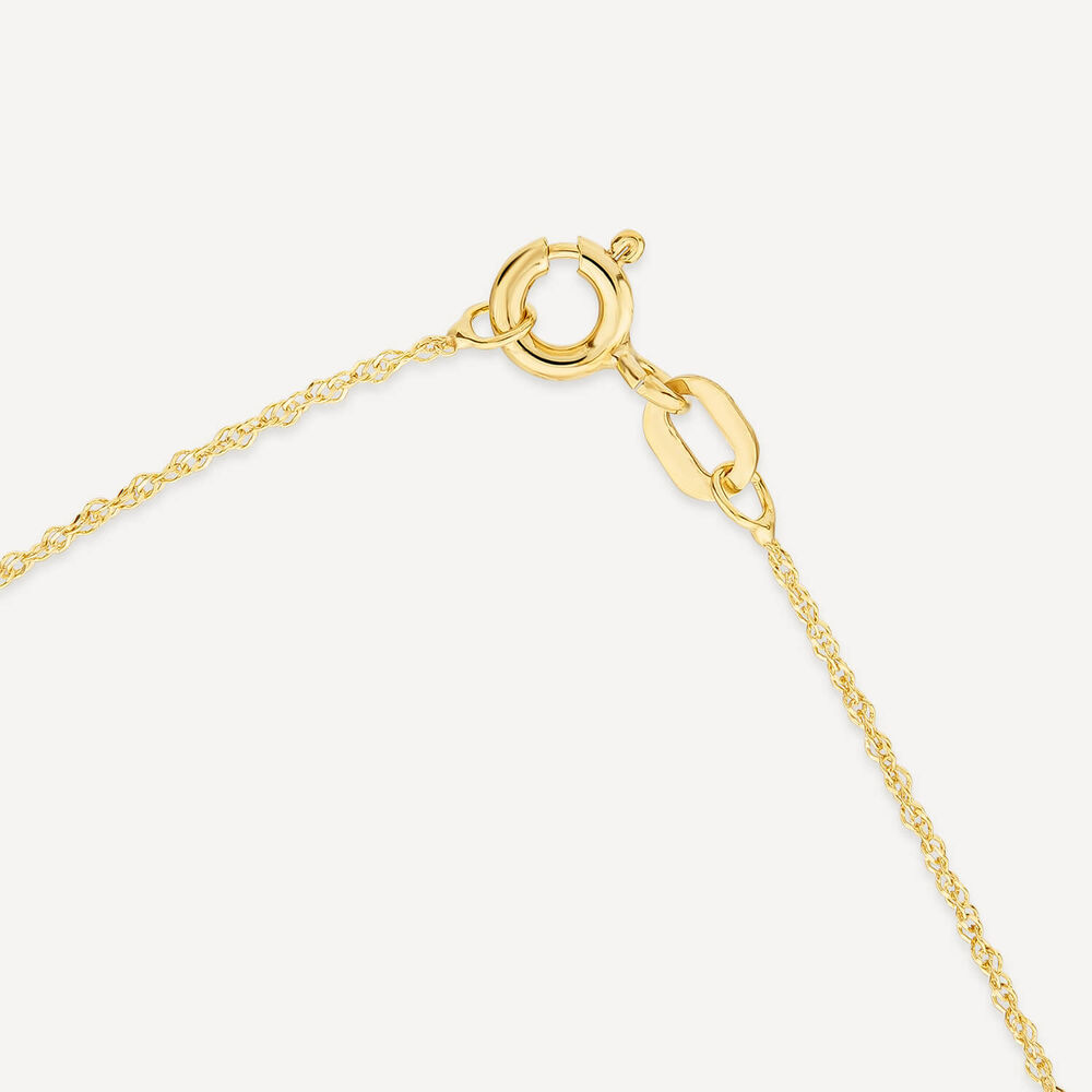 9ct Yellow Gold Celtic Knot Cubic Zirconia Pendant image number 4