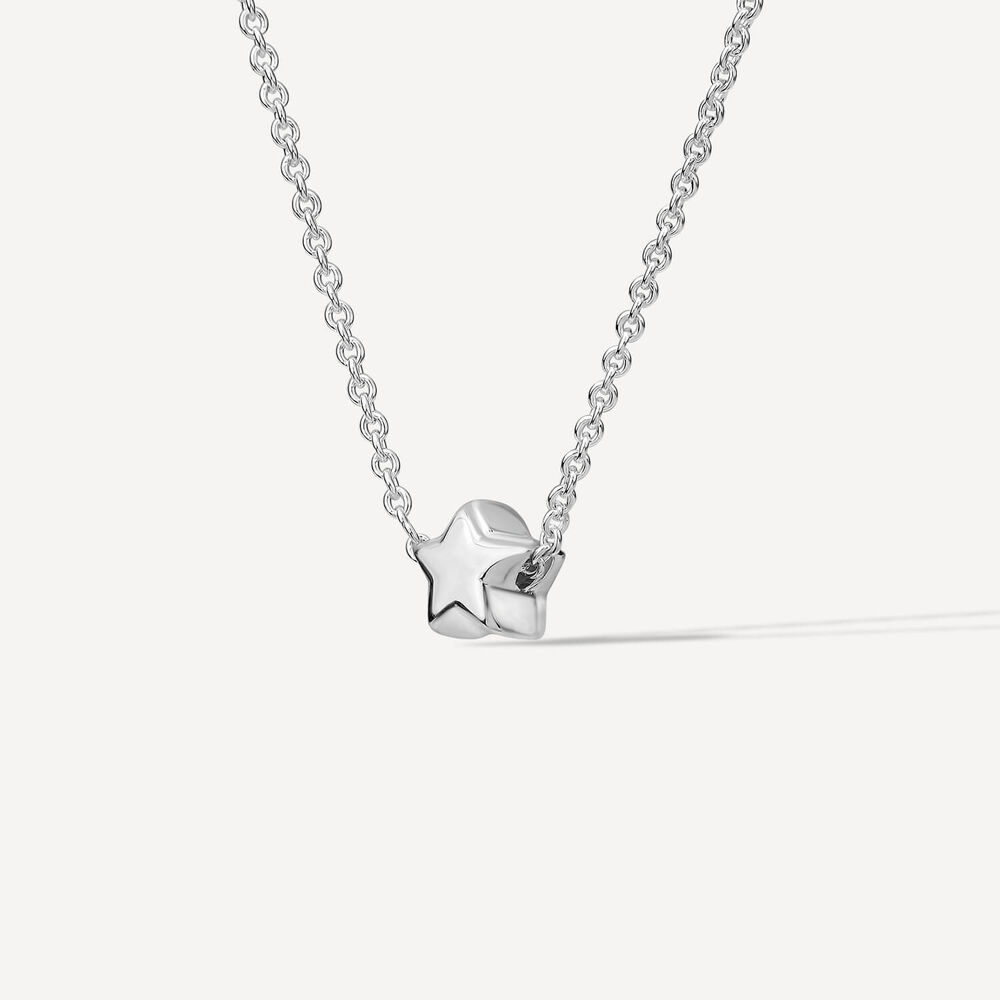 Sterling Silver Small Star Necklet image number 1