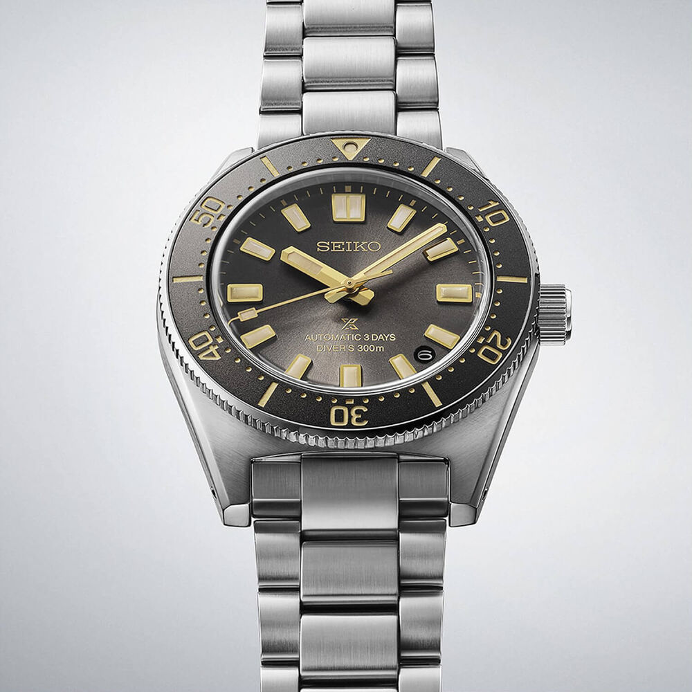 Seiko Prospex 1965 Revival Diver’s 40mm Tide Grey Dial Steel Bracelet Watch image number 3