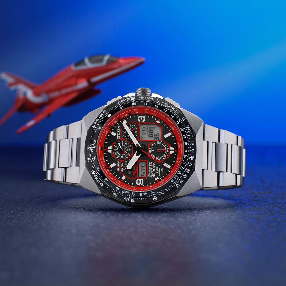 Citizen Eco-Drive Men's Limited Edition Red Arrows Black Dial Steel Bracelet Watch image number 4