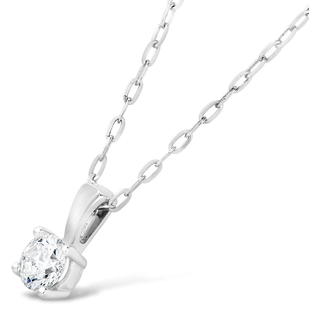 9ct White Gold Cluster 0.33ct Diamond Pendant image number 1