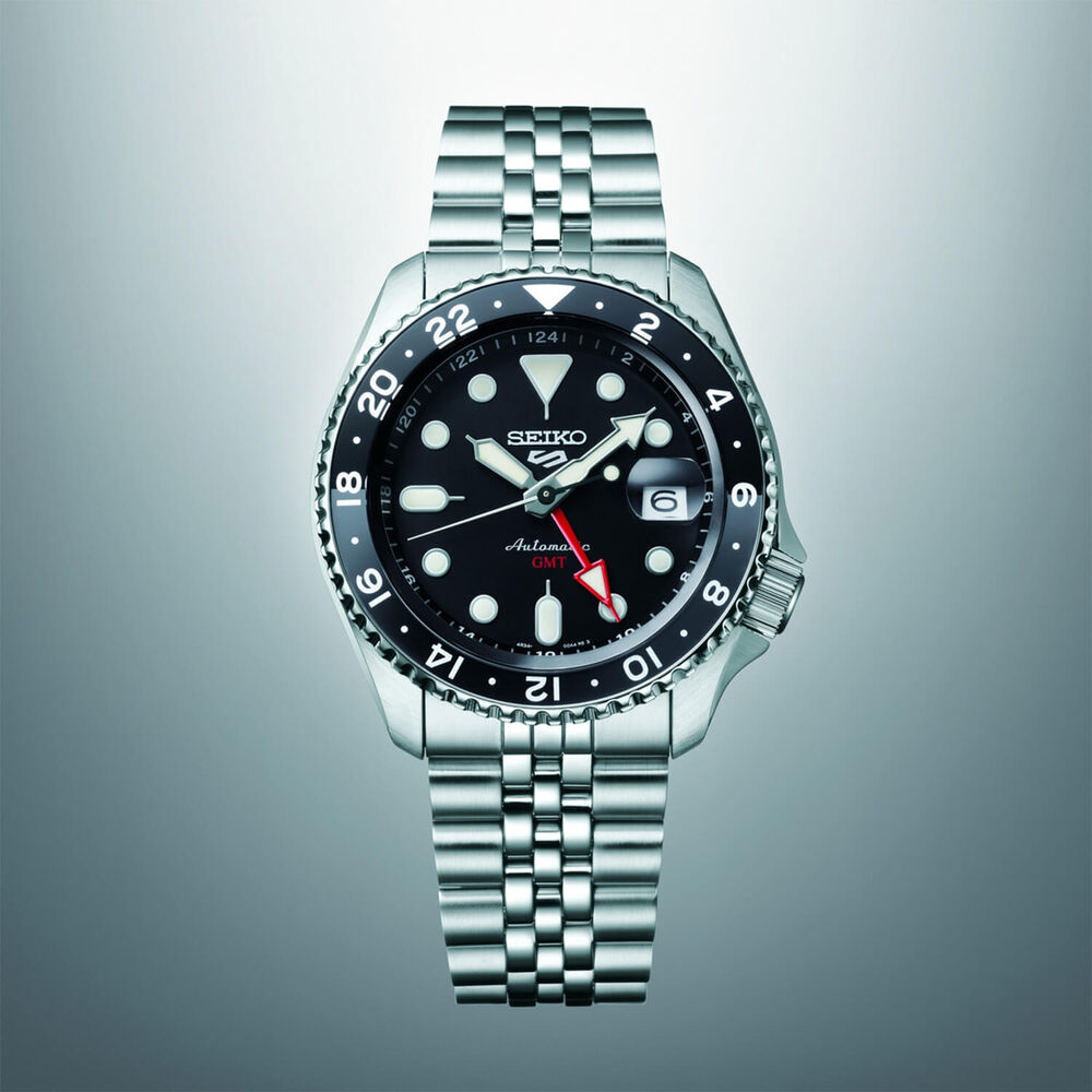 Seiko 5 Sports "Black Grape" 42.5mm Black Dial Bracelet Watch image number 3