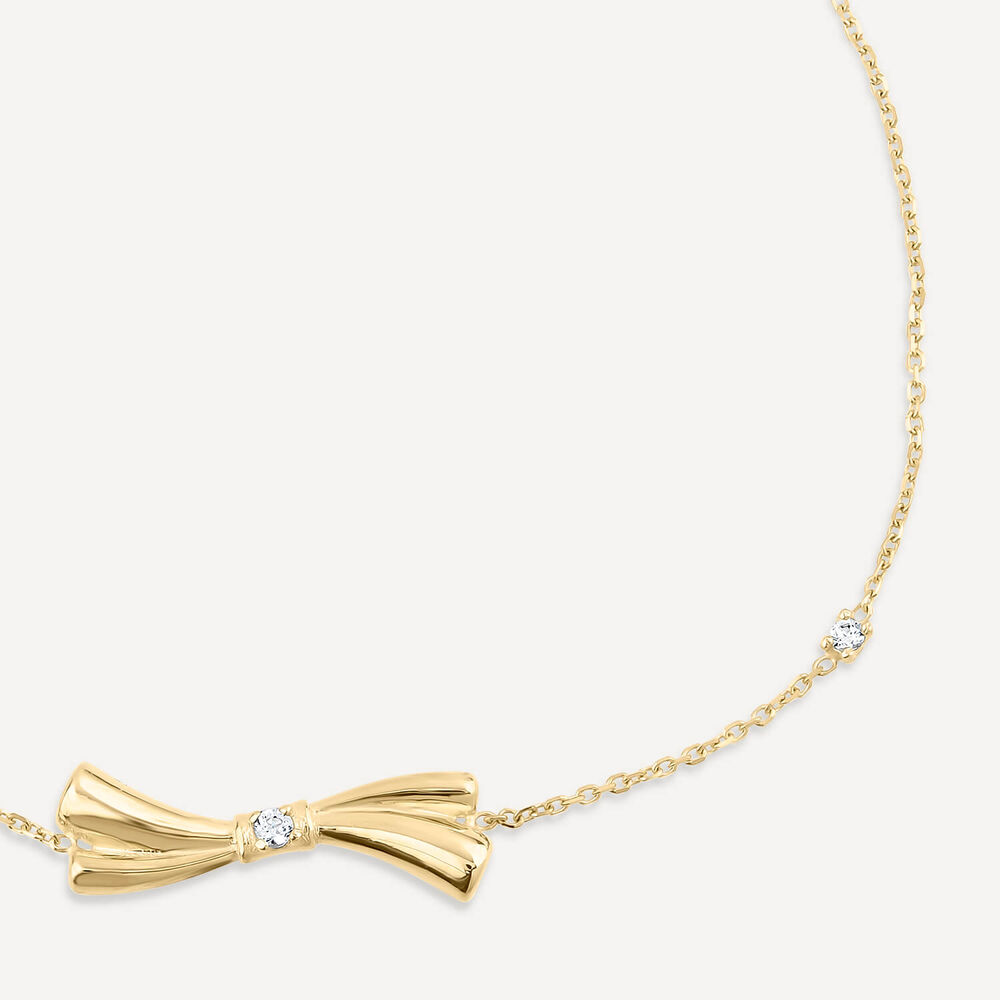 9ct Yellow Gold Cubic Zirconia Set Bow Bracelet image number 1