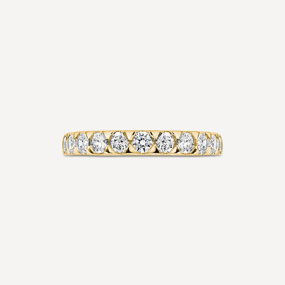 18ct Yellow Gold 3mm 0.70ct Diamond Triangle Claw Wedding Ring