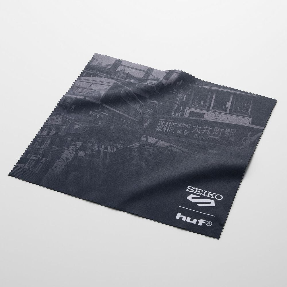 Seiko 5 Sports x HUF II Limited Edition Collaboration 39.4mm Green Dial Steel Bracelet Watch image number 10