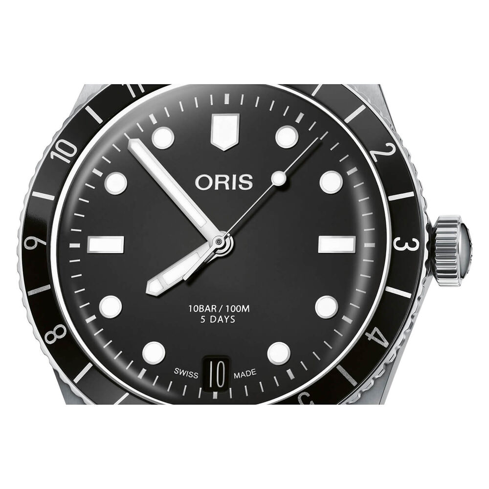 Oris Divers 65 40mm Black Dial Black Leather Strap Watch
