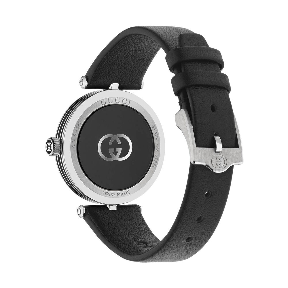 Gucci Model 2000 30mm Black Dial Leather Strap Watch
