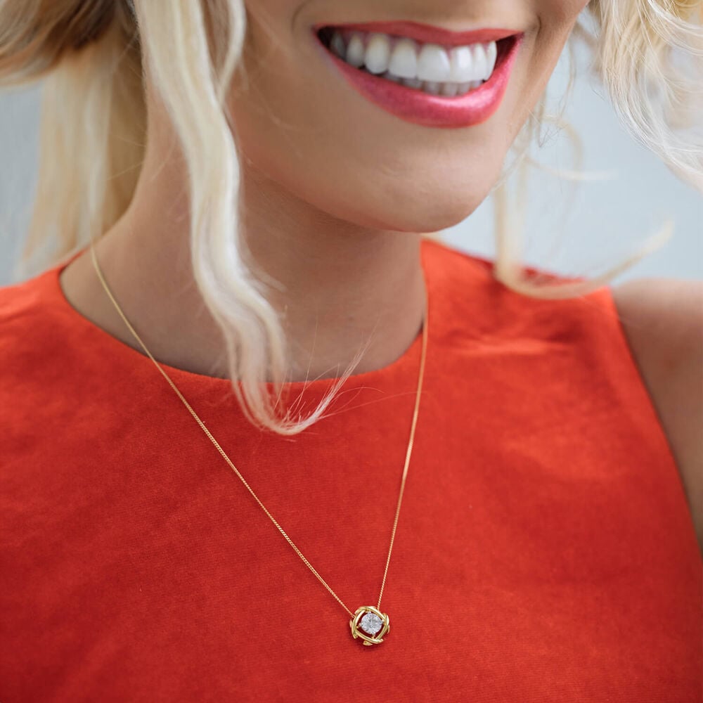 9ct Yellow Gold 1.00ct Lab Grown Entwined Love Knot Pendant image number 3