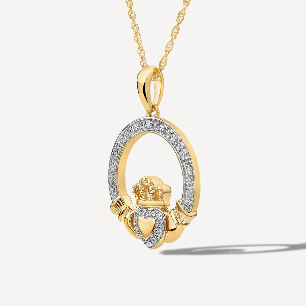 14ct Yellow Gold Diamond Claddagh Pendant image number 1