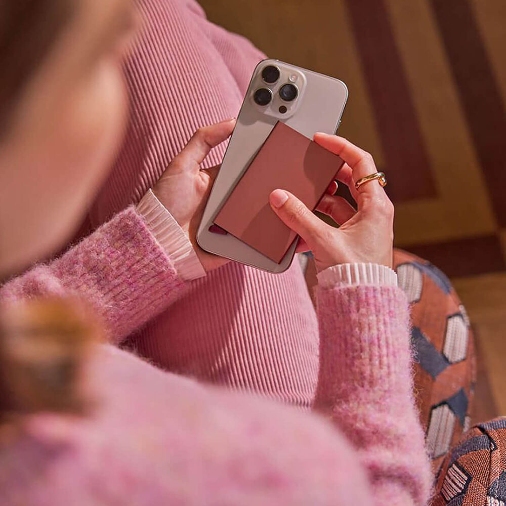 Secrid Rose Cardprotector for MagSafe image number 3