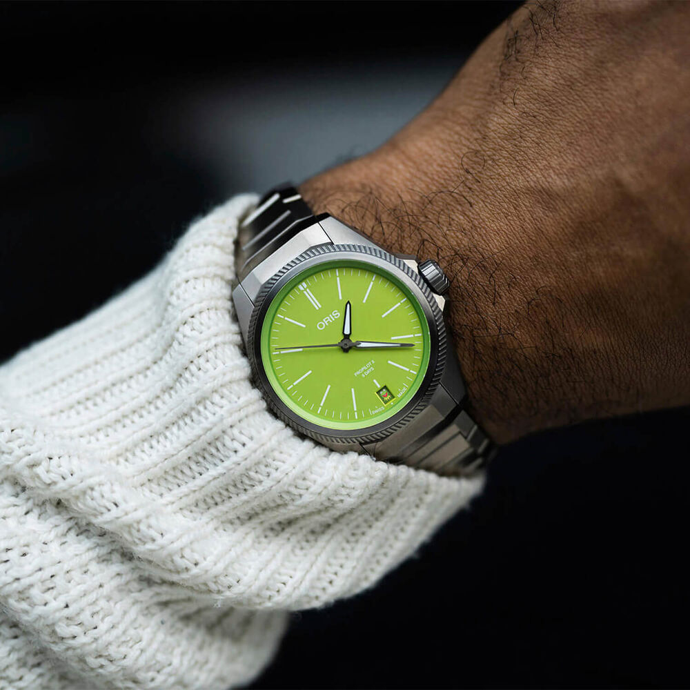 Oris ProPilot X Kermit Edition 39mm Green Dial Titanium Bracelet Watch image number 1
