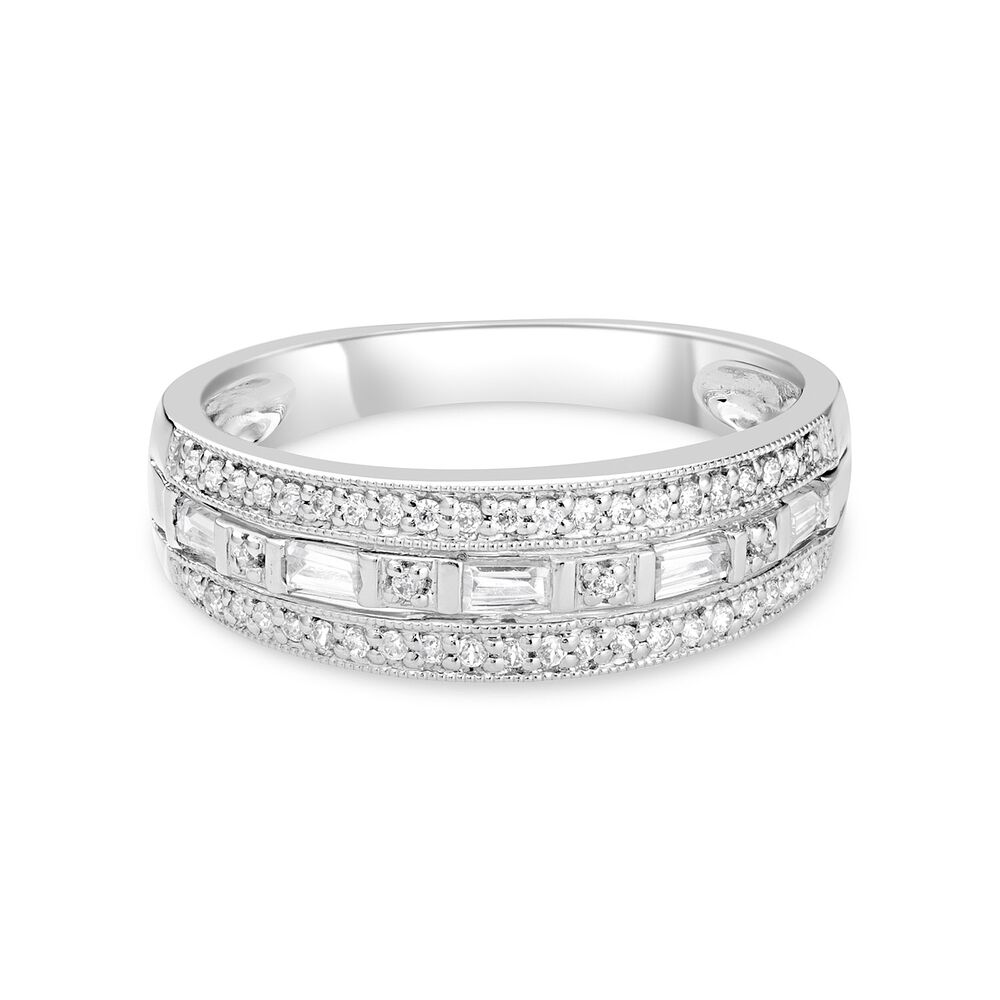 9ct White Gold 0.33ct Diamond Pave Set Wedding Ring image number 4