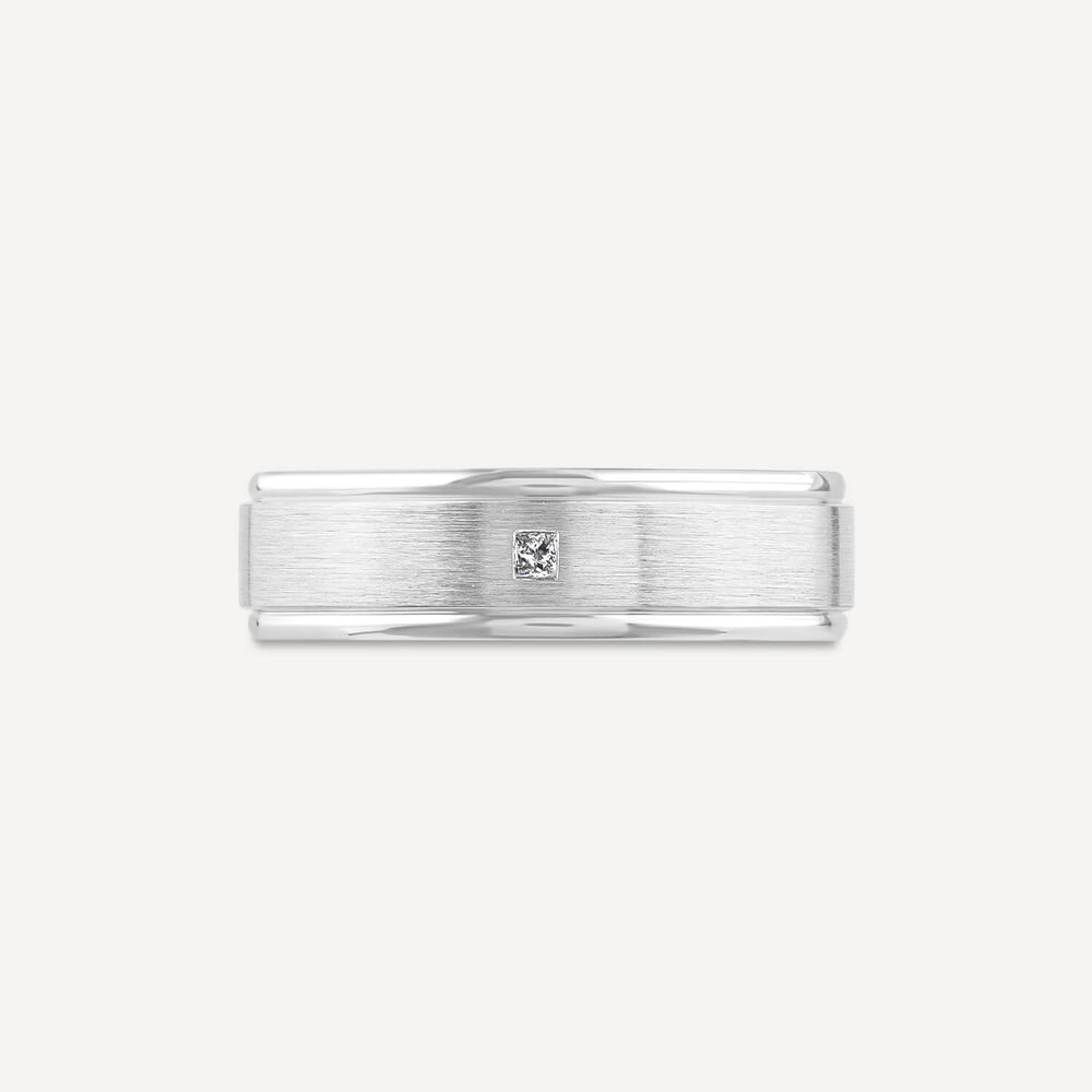 Platinum 0.05ct Diamond Princess Cut Polished Men's Wedding Ring image number 1