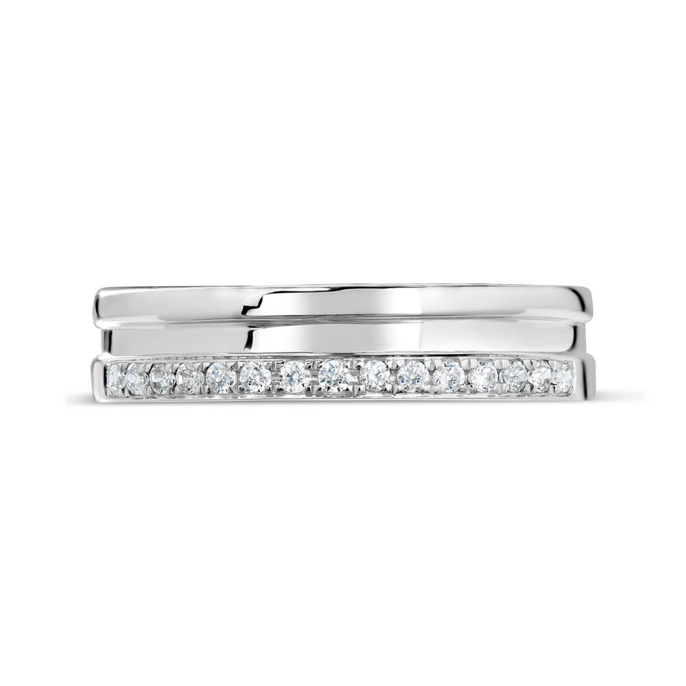 18ct White Gold Polished Line .14 Carat Diamond Edge Wedding Band image number 4