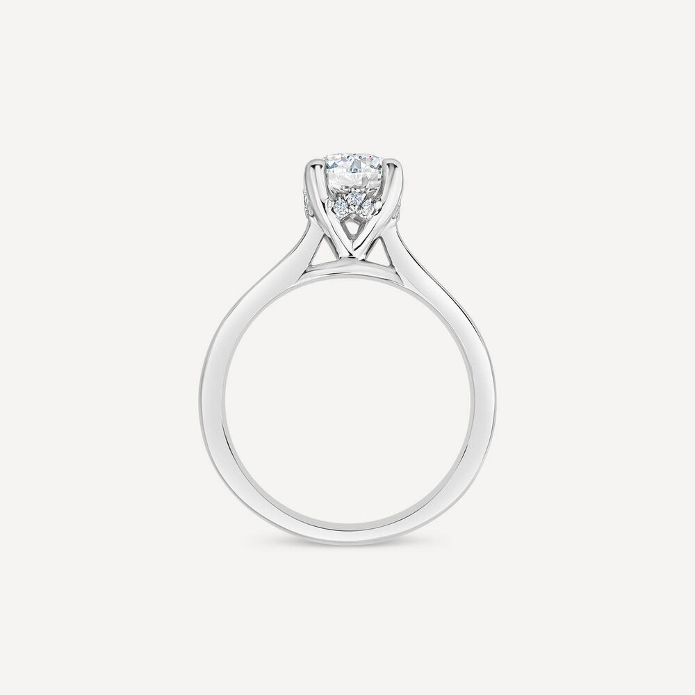 Platinum Four-Claw 1.0 Carat Solitaire Set Diamond Ring image number 3
