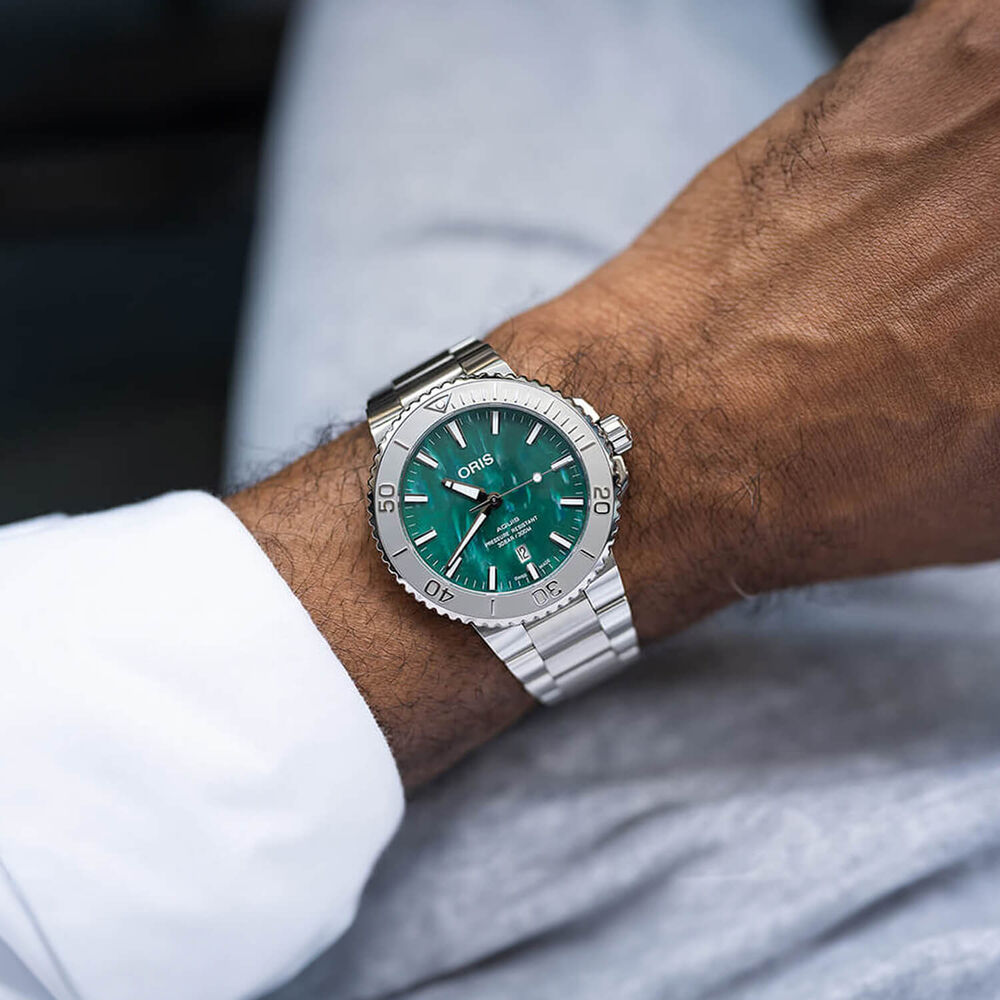 Oris x Bracenet Aquis 43.5mm Green Textured Dial Steel Case & Bracelet Watch