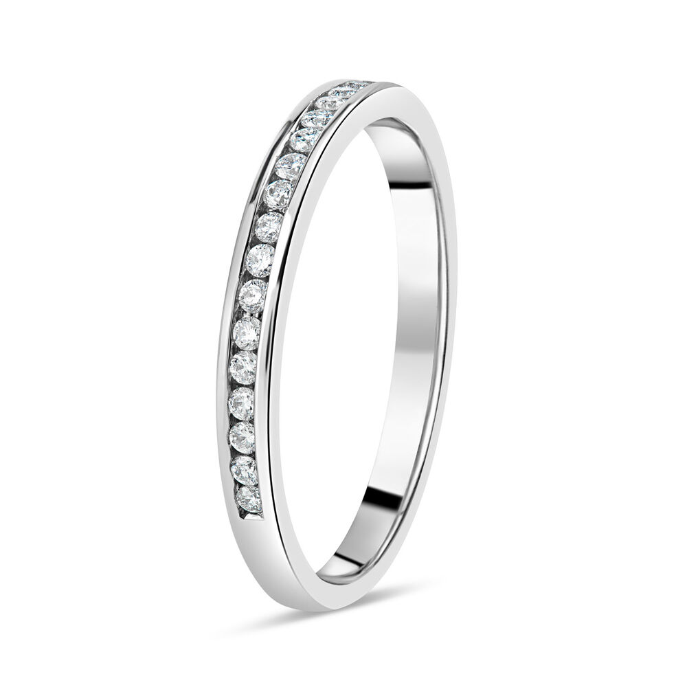 18ct White Gold 0.25ct Diamond 2mm Wedding Ring image number 3