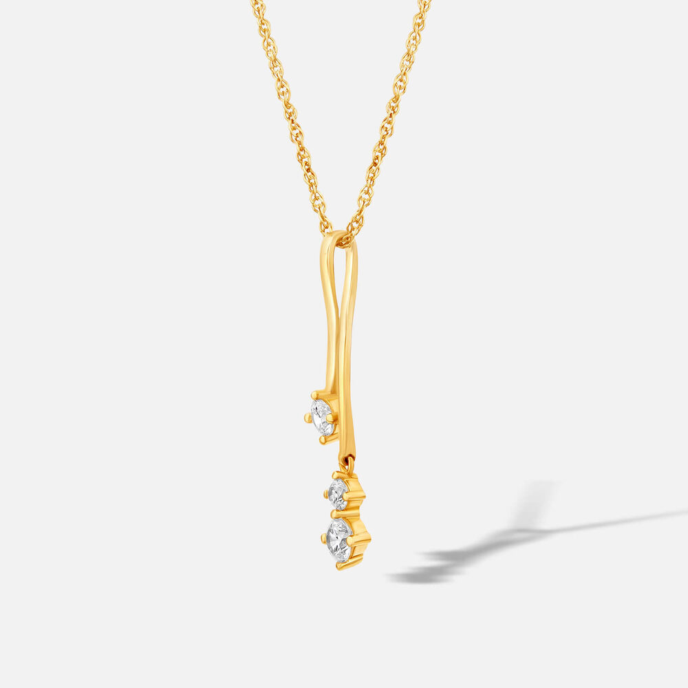 9ct Gold Cubic Zirconia Pendant (Chain Included)