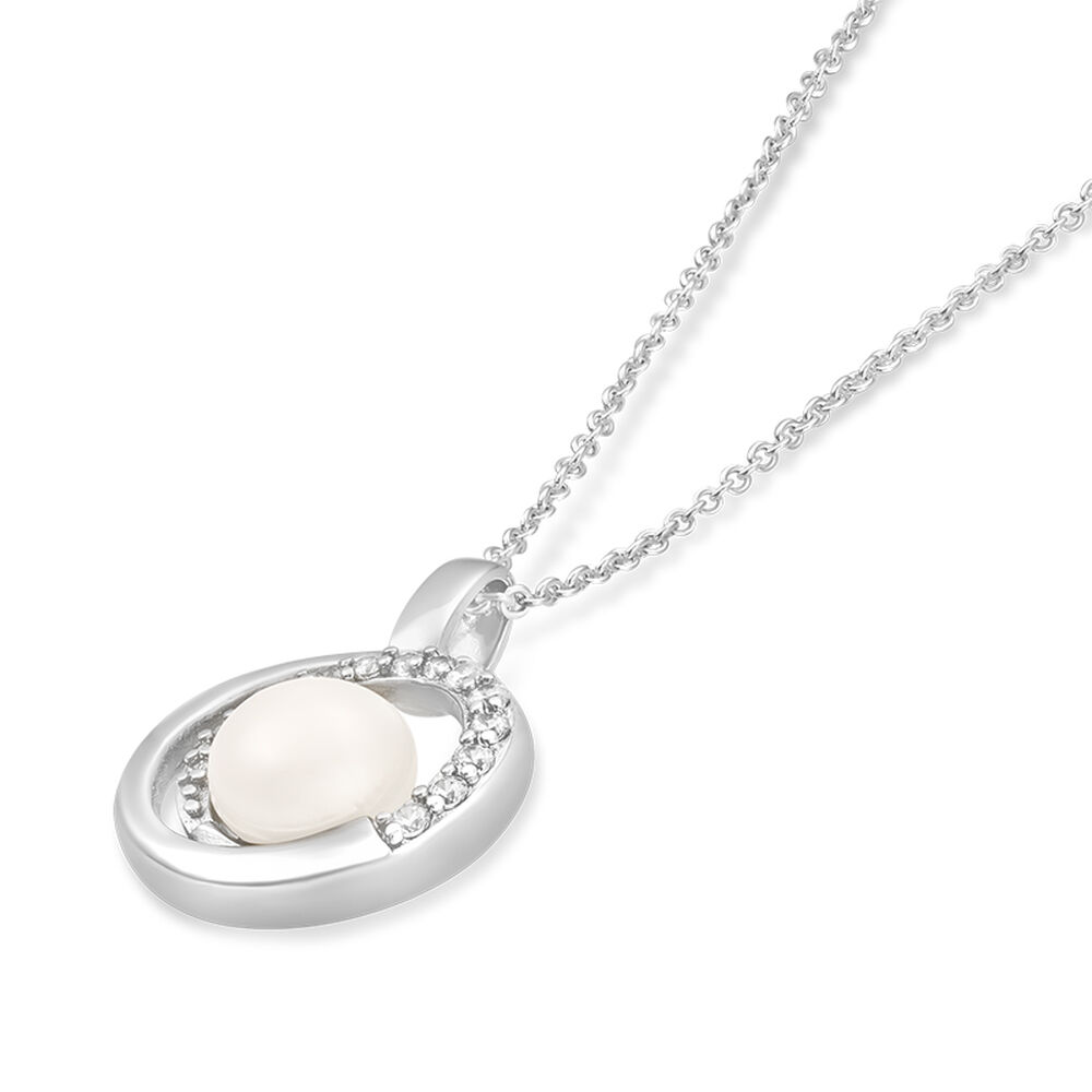 Sterling Silver Freshwater Cultured Pearl and Cubic Zirconia Circle Pendant (Chain Included) image number 1