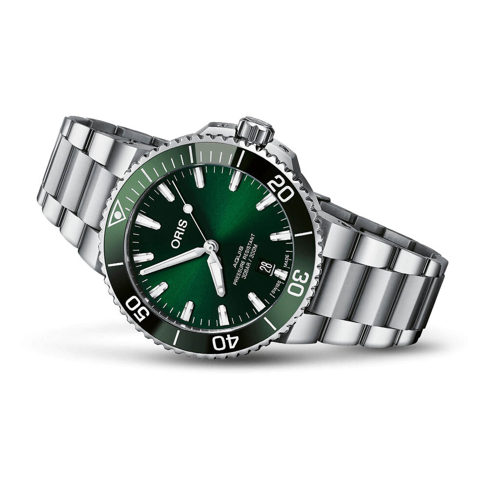 Oris Aquis 41.5mm Automatic Green Dial Bracelet Watch image number 1