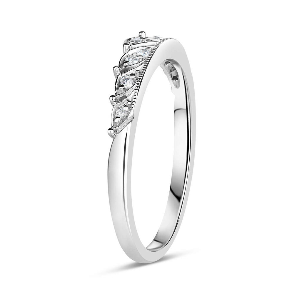 9ct White Gold Antique-Style 0.06ct Diamond Set Wedding Ring image number 3