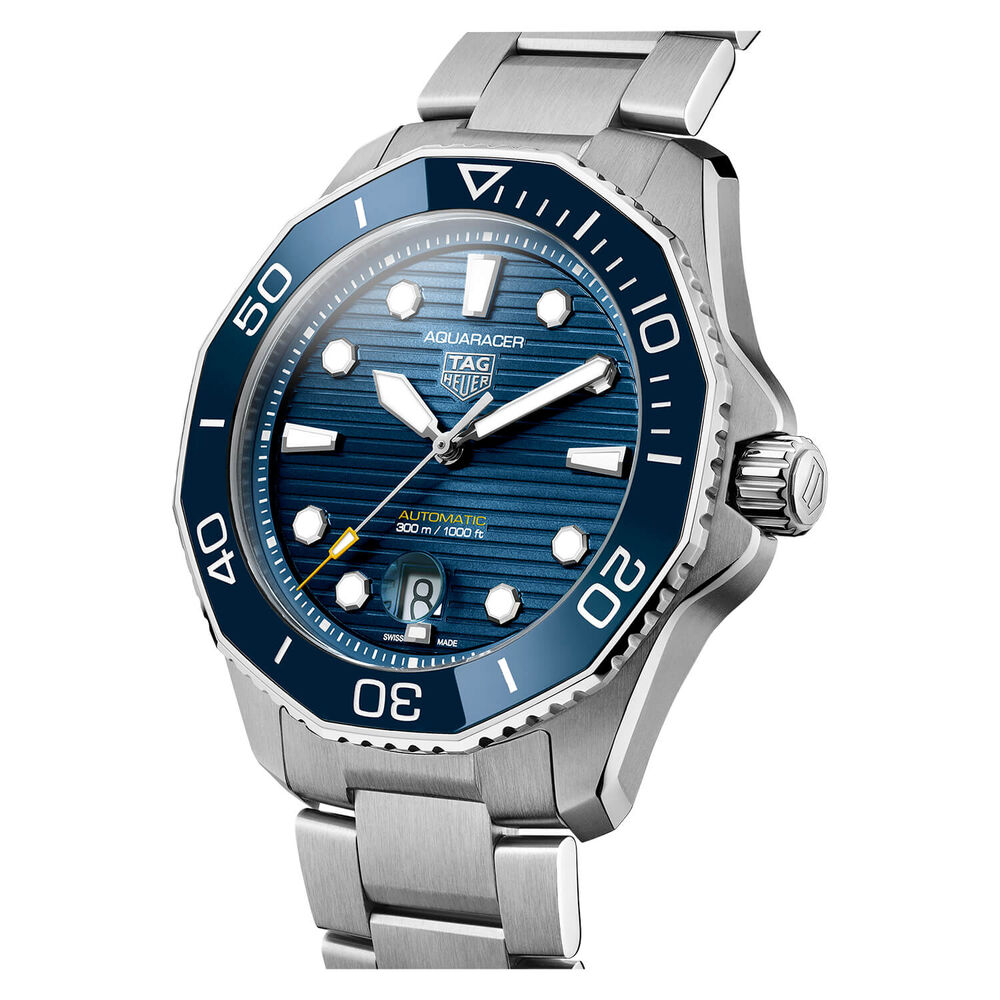 TAG Heuer Aquaracer Diver 43mm Blue Dial Black Bezel Steel Case Bracelet Watch