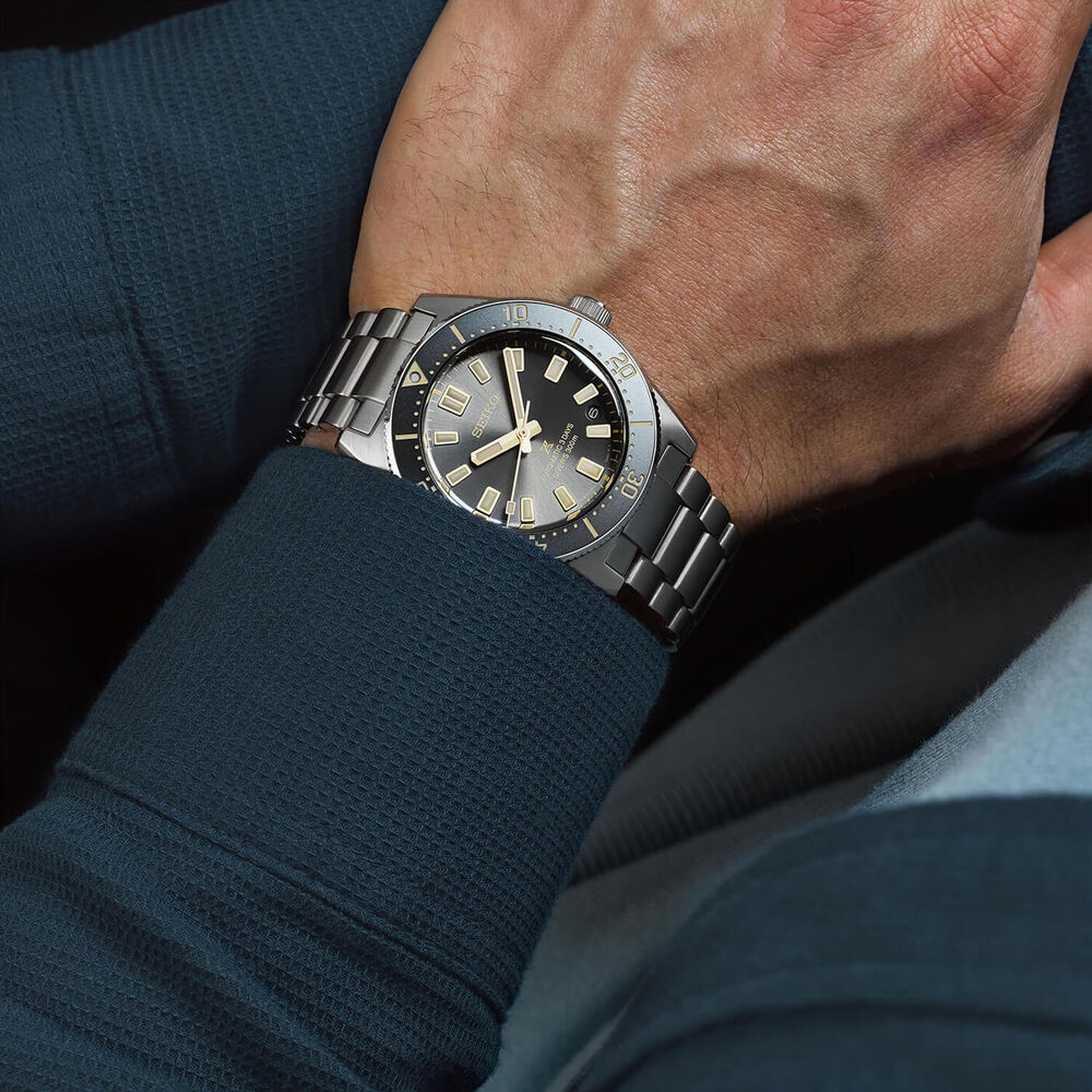 Seiko Prospex 1965 Revival Diver’s 40mm Tide Grey Dial Steel Bracelet Watch image number 6