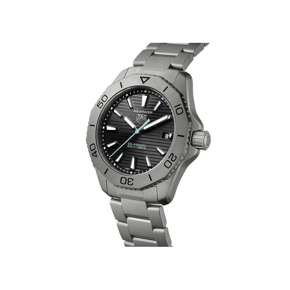 TAG Heuer Professional 200 Solargraph 40mm Black Dial Titanium Bracelet Watch