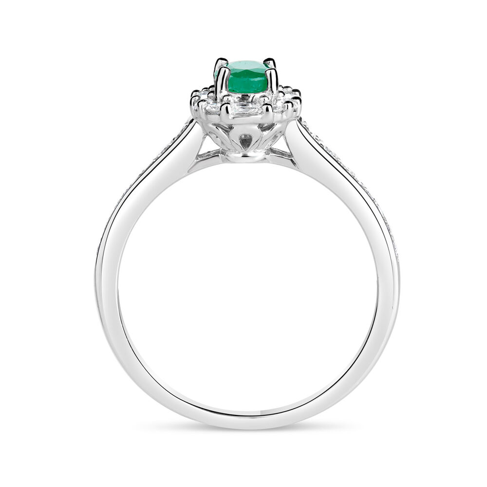 9ct White Gold 0.22ct Diamond Emerald Shoulders Ring image number 2