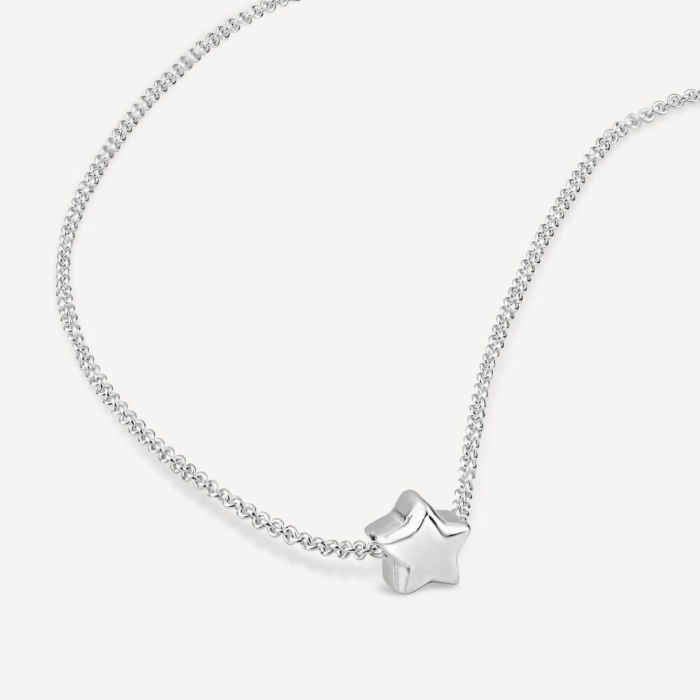 Sterling Silver Small Star Necklet image number 3