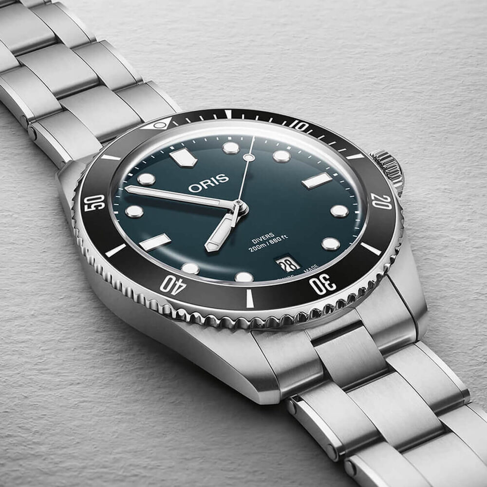 Oris Divers Date 39mm Blue Dial Stainless Steel Bracelet & Black Rubber Strap Watch
