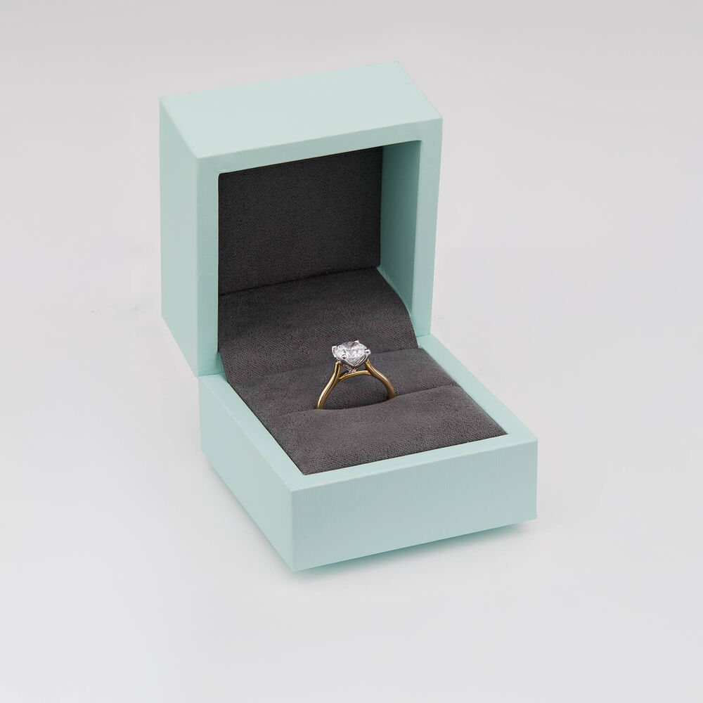 Born 18ct Yellow Gold Lab Grown 1.50ct Round Solitaire Diamond Ring image number 4