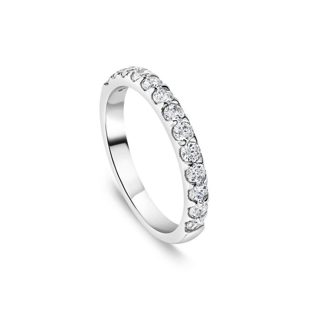 Platinum 2.5mm 0.45ct Diamond Triangle Claw Wedding Ring image number 0