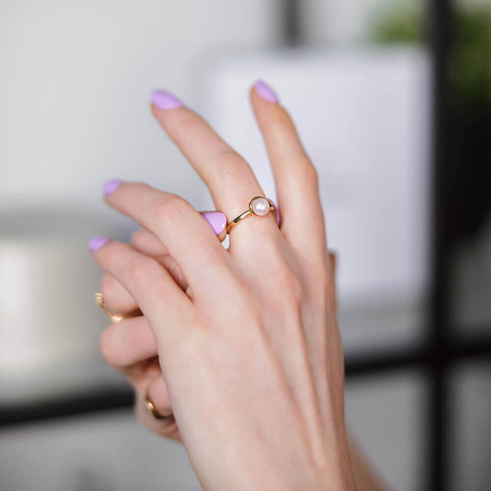9ct Gold Freshwater Cultured Pearl Open Loop Ring image number 4