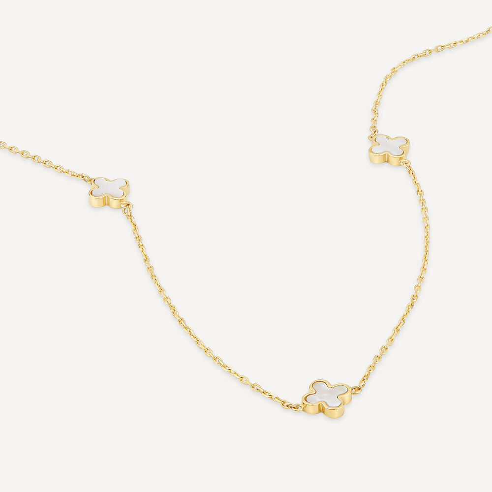 9ct Yellow Gold Mother of Pearl Petal Necklet image number 3