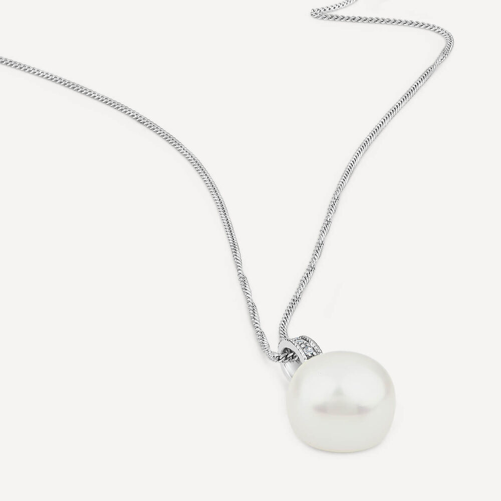 9ct White Gold Freshwater Pearl & 0.01ct Diamond Set Loop Pendant image number 3