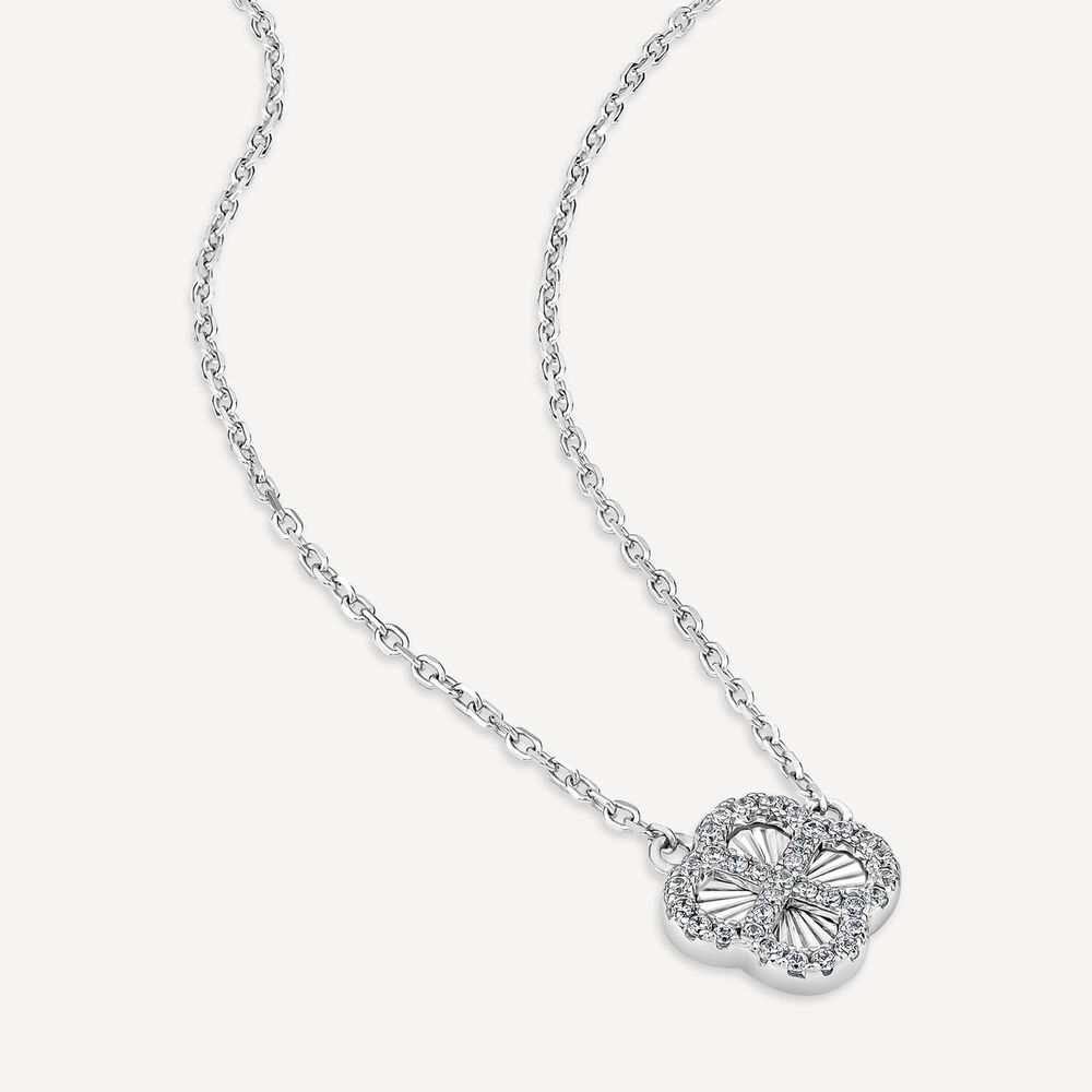 Sterling Silver Iridescent Centre Cubic Zirconia Clover Petal Necklet image number 2