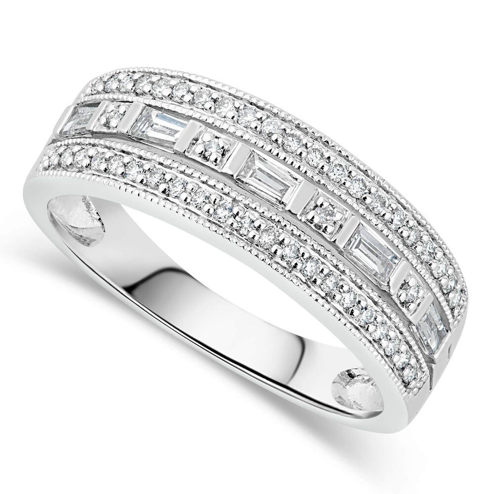9ct White Gold 0.33ct Diamond Pave Set Wedding Ring image number 0