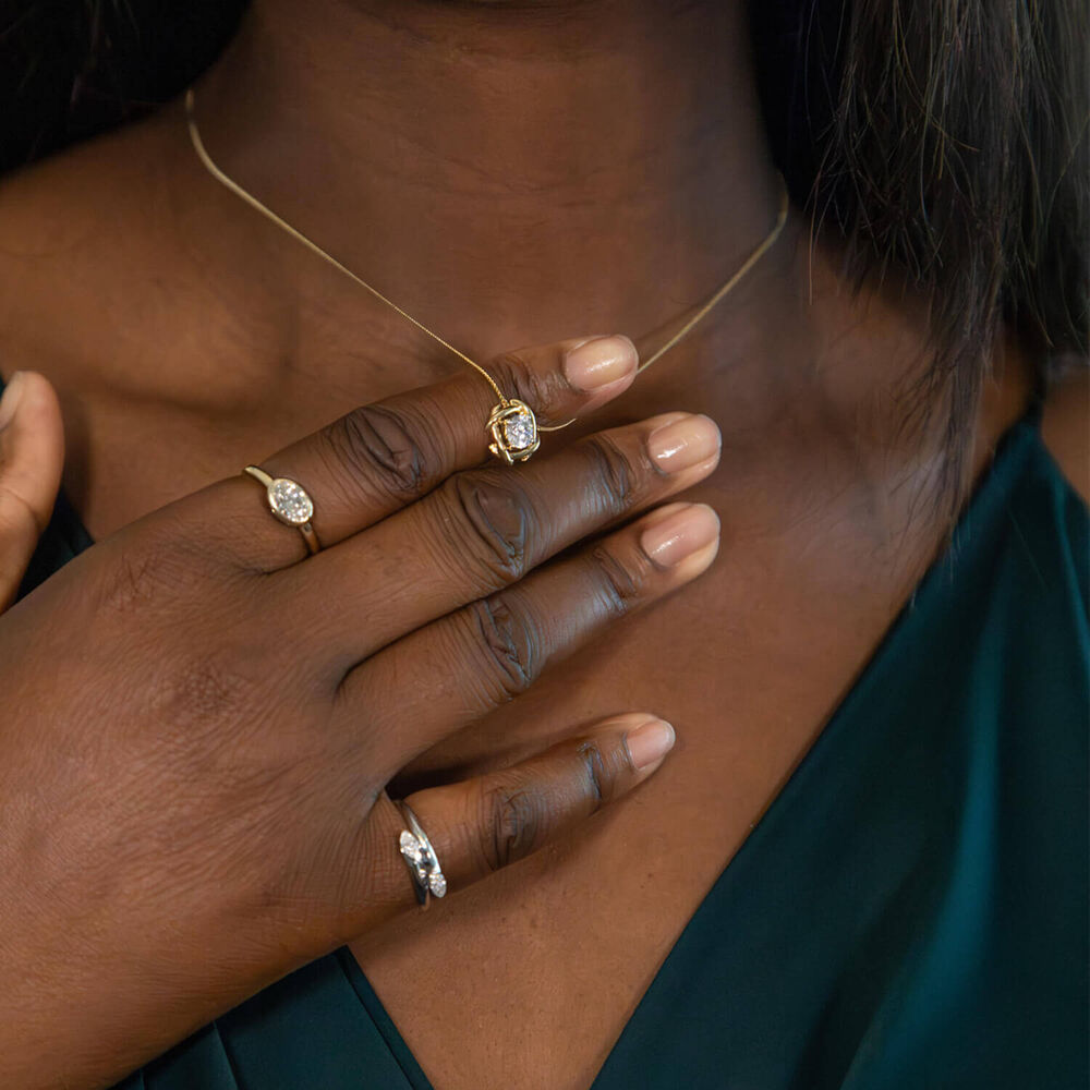 Born Orbit 9ct Yellow Gold Lab Grown 1ct Oval Diamond Ring image number 7