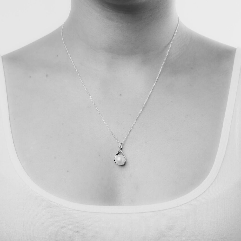 Ladies Silver Cubic Zirconia & Freshwater Pearl Twist Top Drop Necklace (Chain Included) image number 4