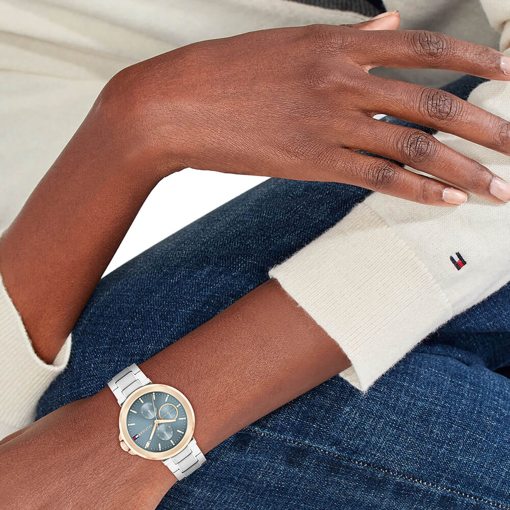 Tommy Hilfiger 38mm Blue Dial Rose Gold Tone Case Stainess Steel Bracelet Watch image number 4