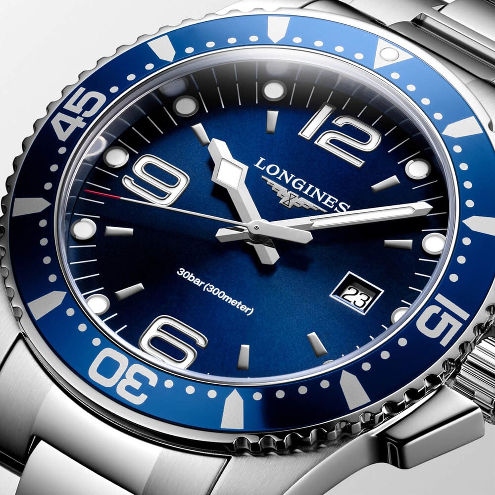Longines HydroConquest 44mm Blue Dial Steel Bracelet Watch image number 2