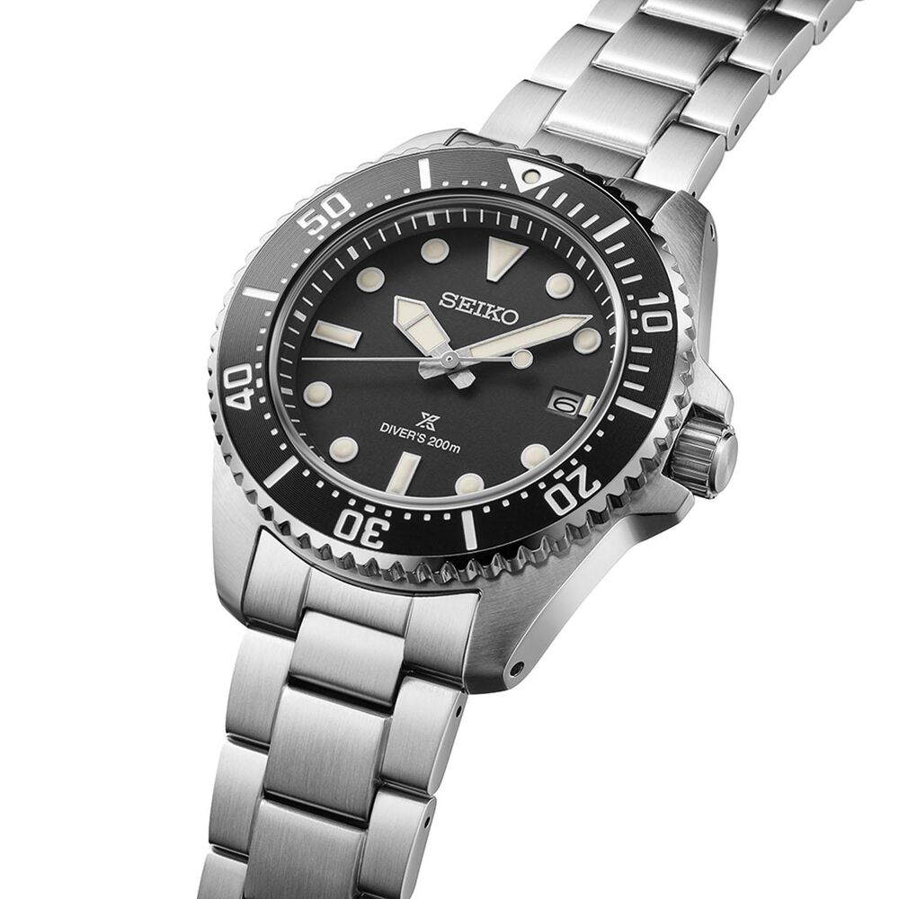 Seiko Prospex Solar Diver’s 41mm Pure Black Dial & Bezel Stainless Steel Bracelet Watch image number 2