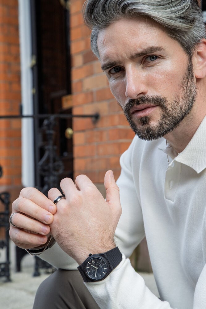 Titanium Black Centre Stripe 6mm Band Ring image number 4