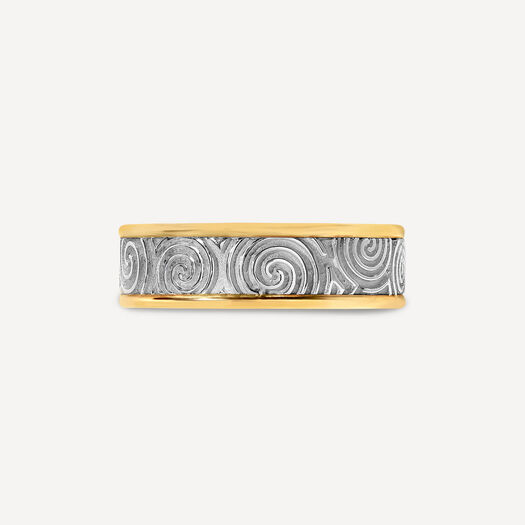 Sterling Silver Newgrange Spiral 10ct Rims Gents Claddagh Ring