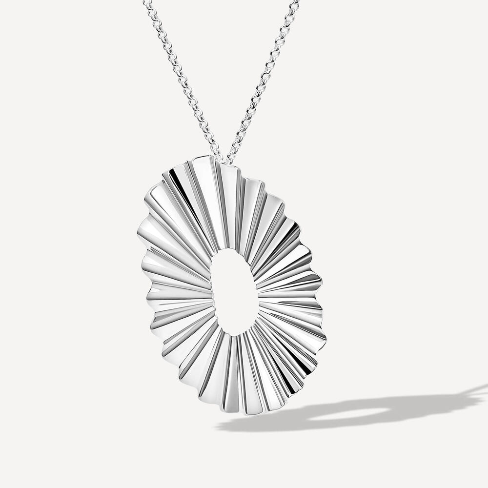 Sterling Silver Large Open Frill Pendant image number 1