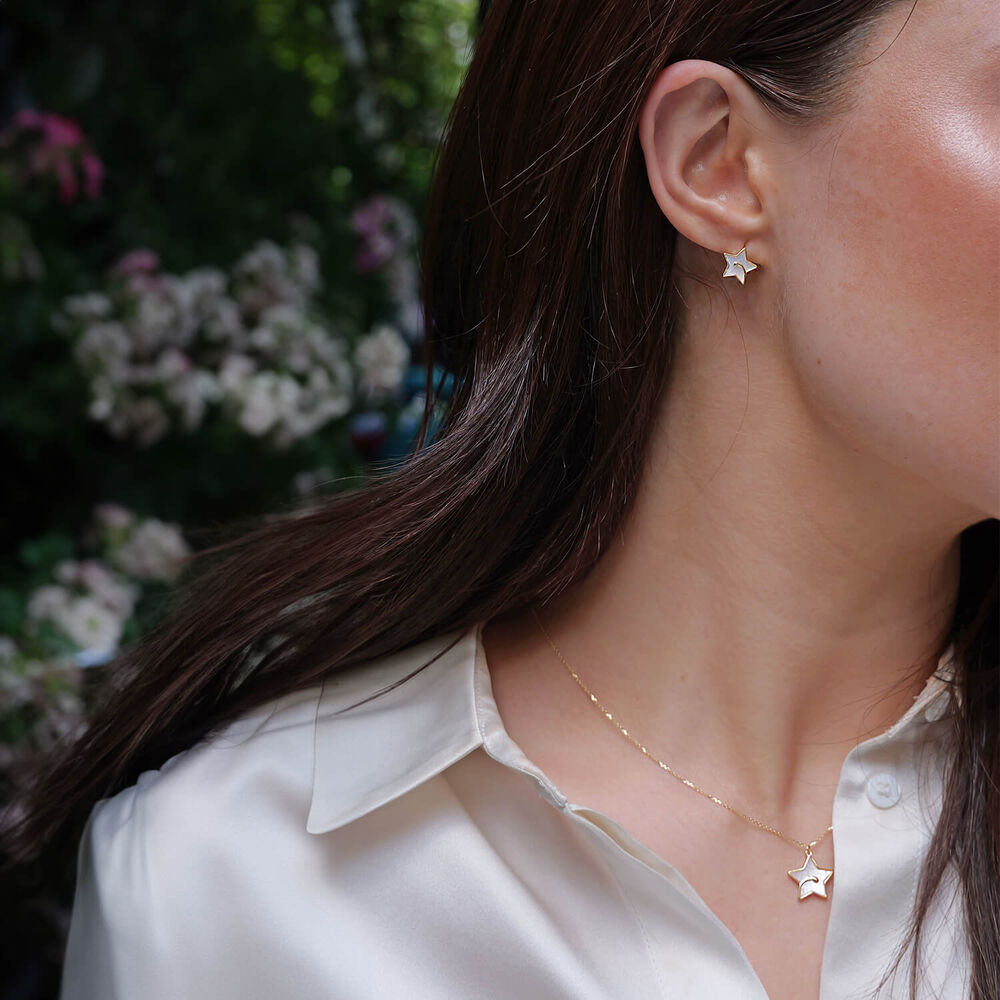 9ct Yellow Gold Mother of Pearl Star Necklet image number 4