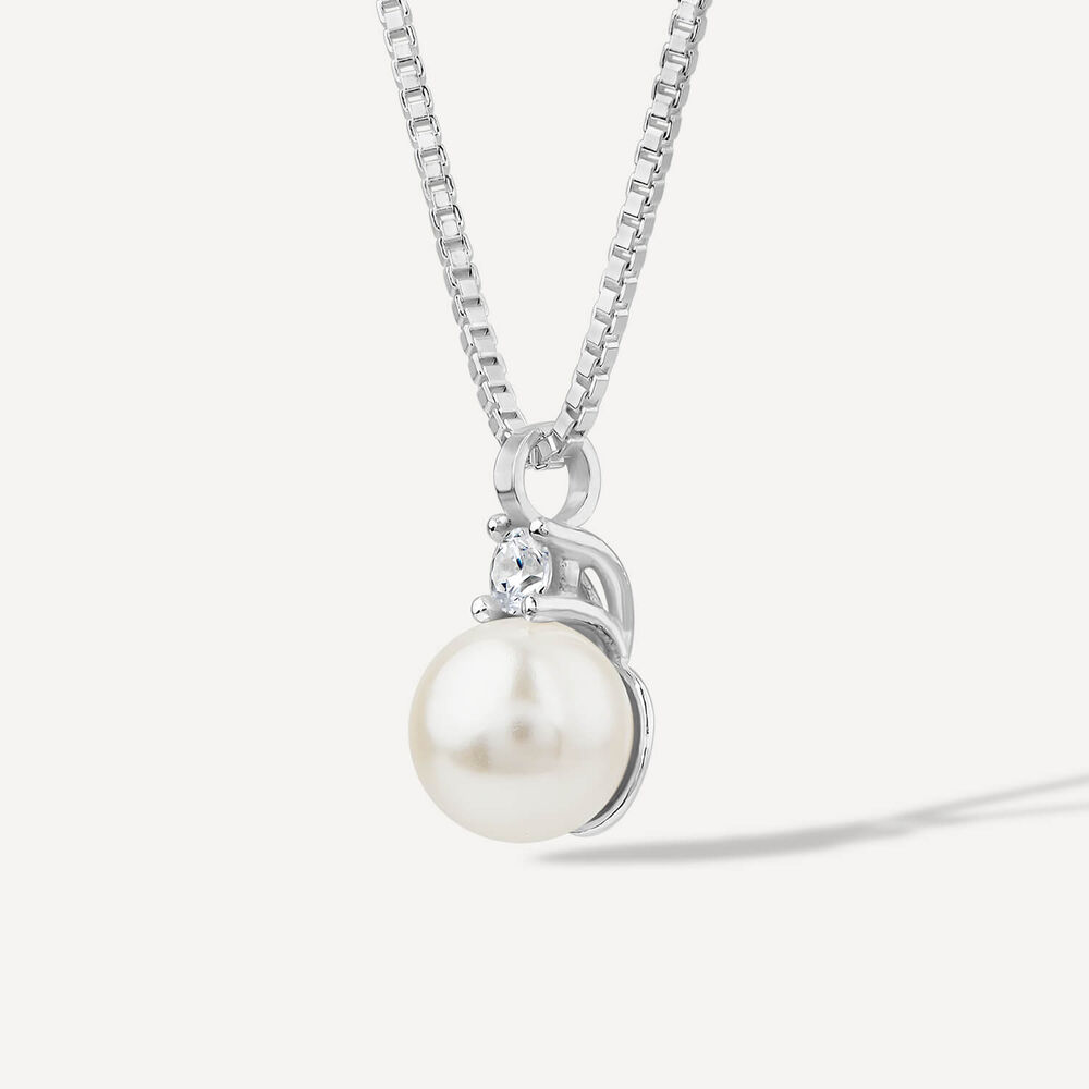 Sterling Silver Pearl & Cubic Zirconia Top Necklet image number 1